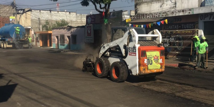 Cambio de cinta asfáltica en sectores de zona 11