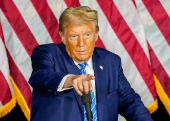 Campaña electoral entre huracanes en Estados Unidos