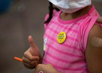 Canadá aprueba la vacunación contra el COVID-19 a niños de entre 5 y 11 años