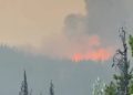 Canadá: incendio forestal comienza a destruir zona turística