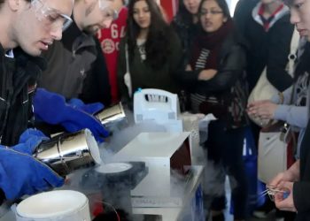 Canadá limita las visas de estudiantes a dos años