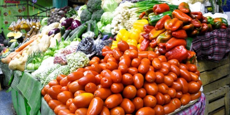 Canasta básica disminuye su precio