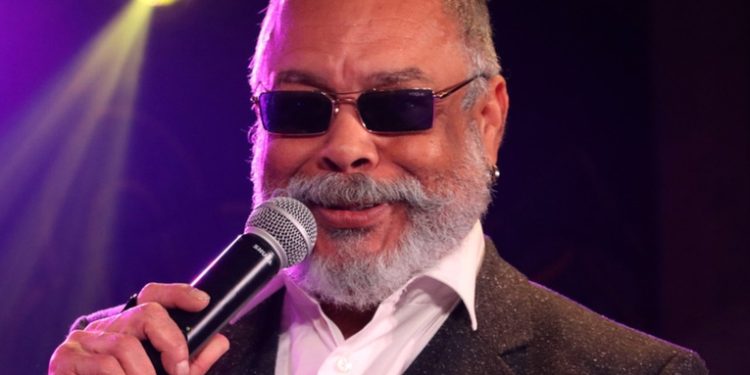 Cancelan concierto de Francisco Céspedes en México por desear la muerte de López Obrador