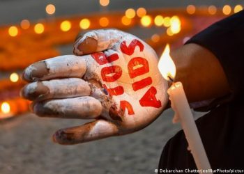 Cancelan estudio de vacuna contra el VIH en la última etapa