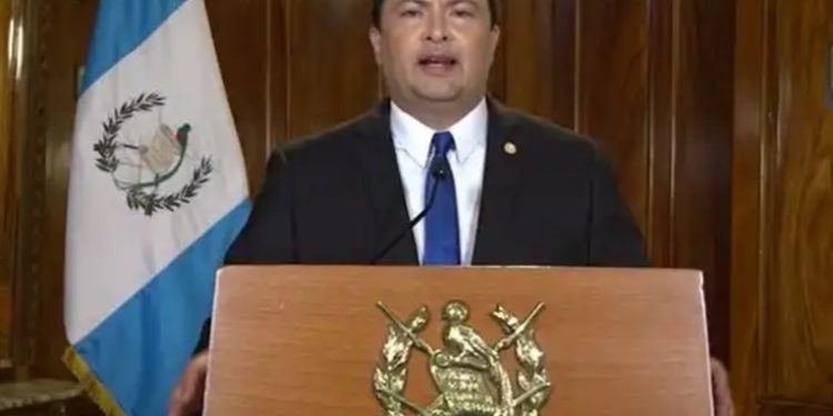 Canciller Mario Búcaro discute en Panamá con 21 representantes