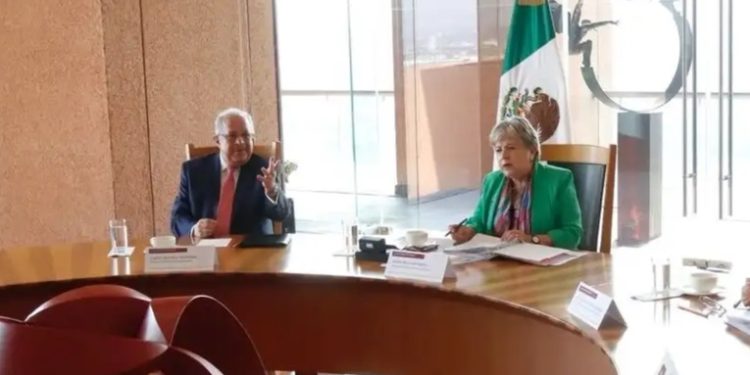 Canciller mexicana y Ministro de Relaciones Exteriores de Guatemala dialogan sobre crisis migratoria