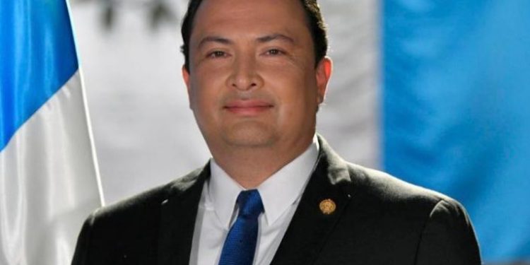 Canciller niega persecución del Estado contra operadores de justicia