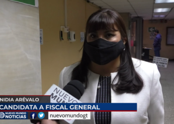Candidata Nidia Arévalo critica a Comisión Postuladora