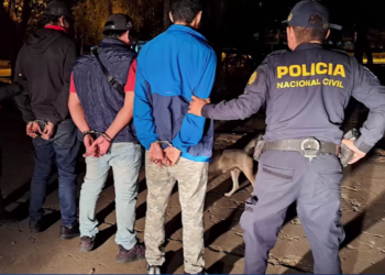 Capturan a 5 colombianos en operativo contra red de préstamos y extorsiones en Guatemala