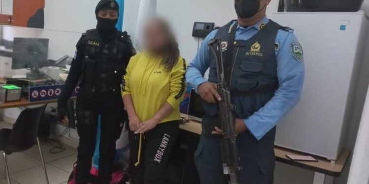 Capturan a hondureña que lideraba estructura de tráfico de migrantes en Guatemala y Honduras