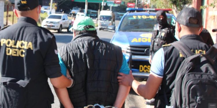 Capturan a ''Los gatos'' presuntos extorsionistas de pilotos