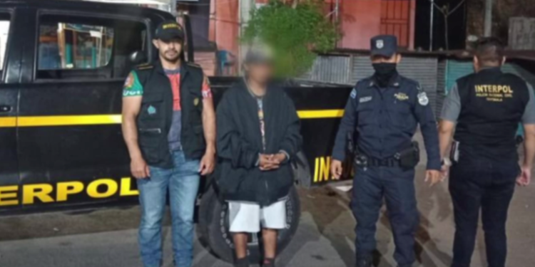 Capturan a pandillero salvadoreño junto a dos menores guatemaltecas con alerta Alba Keneth