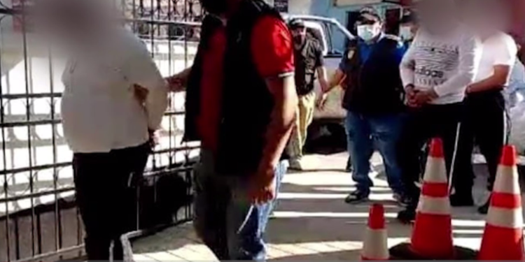 Capturan a policí­as municipales señalados de homicidio