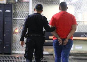 Capturan a salvadoreño con varios antecedentes de robo en zona 6