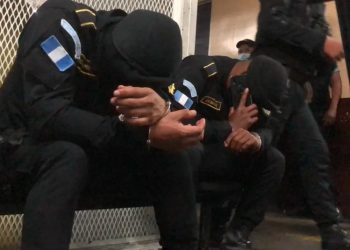 Capturan a seis agentes de la Policí­a Nacional Civil por el delito de extorsión y secuestro