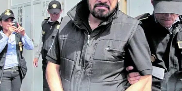 Capturan al exjefe de la fiscalí­a de Derechos Humanos del Ministerio Público