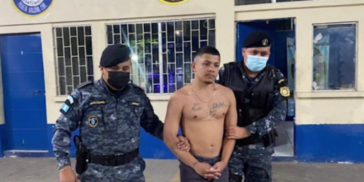 Capturan en territorio nacional a otros tres pandilleros salvadoreños