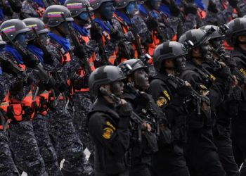 Caracas cierra frontera con Brasil por ejercicios militares