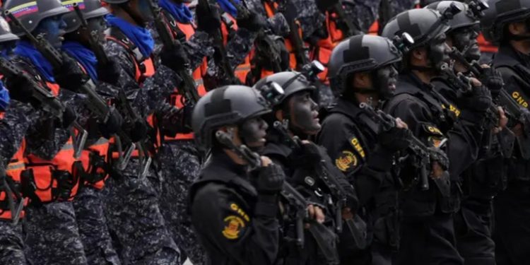 Caracas cierra frontera con Brasil por ejercicios militares