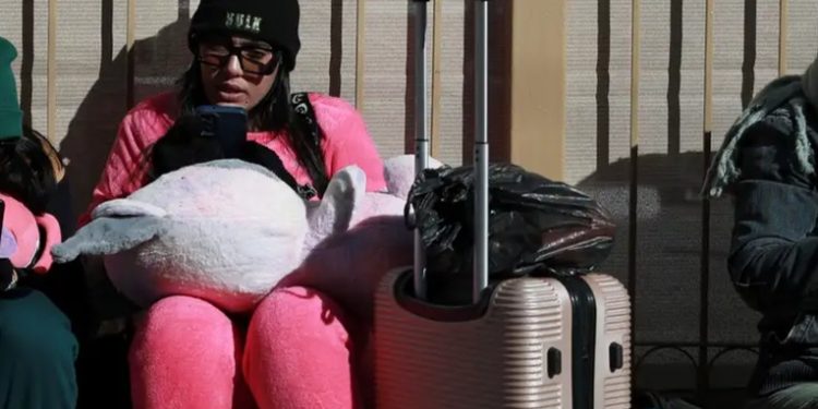 Caravana con más 1.000 migrantes parte del sur de México