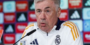 Carlo Ancelotti: 'Bellingham tiene que llevar una protección en el hombro, pero está disponible y jugará'