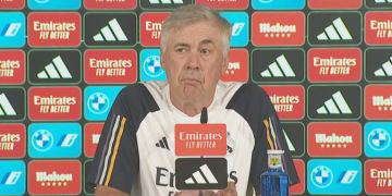 Carlo Ancelotti: La confianza es total en Lunin. Será titular