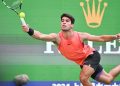 Carlos Alcaraz se impone a Monfils y se mete en cuartos de Shanghái