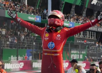 Carlos Sainz se reivindica ante Ferrari llevándose la victoria en el Gran Premio de México