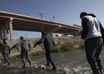 Casa Blanca anticipa que fin de Tí­tulo 42 ''hará mucho más difí­cil'' cruzar la frontera