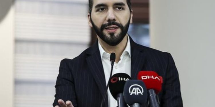 Casi 70 % de salvadoreños apoya reelección de Nayib Bukele
