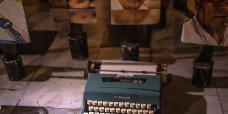 Casi la mitad de los periodistas muertos en 2022 fueron asesinados en América Latina