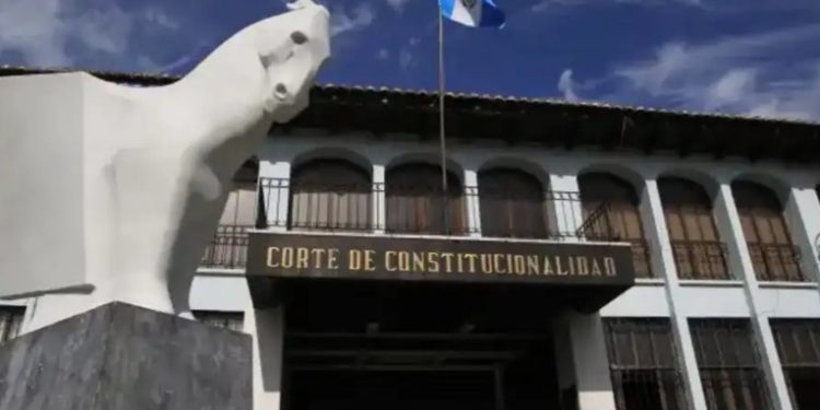 CC da trámite a amparo que exige reactivar sesiones plenarias en el Congreso