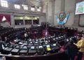 CC deja sin efecto indemnización a diputados, pero Congreso estudia aumento salarial