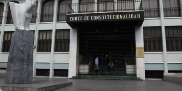 CC rechaza solicitud de Nery Ramos para suspender amparo a diputados de oposición