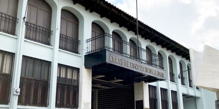 CC respalda constitucionalidad de la suspensión de personerías jurídicas