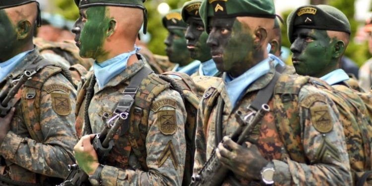 Celebran el dí­a del ejército con actividades internas