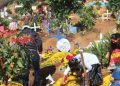 Cementerio General abarrotado en el Día de Todos los Santos por la visita masiva de familias en honor a sus difuntos