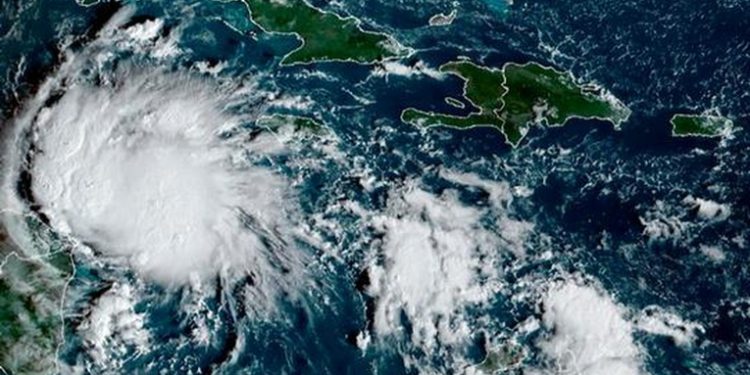 Centroamérica alerta por avance de tormenta tropical Lisa