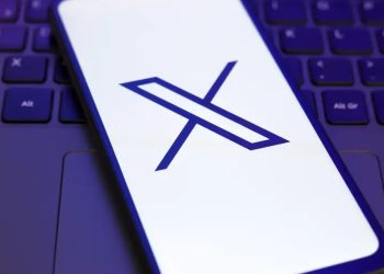 Centros de recuerdo del Holocausto abandonan la plataforma X