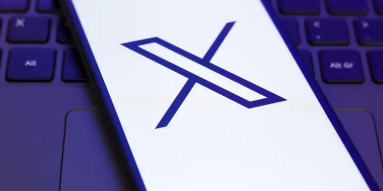 Centros de recuerdo del Holocausto abandonan la plataforma X