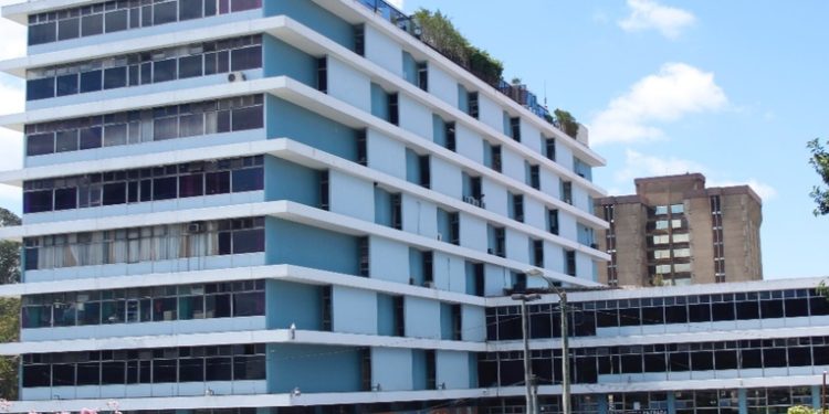 Cerrarán consultas externas del IGSS lunes y martes