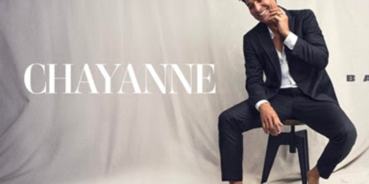 CHAYANNE reinventa la música romántica en BAILEMOS OTRA VEZ