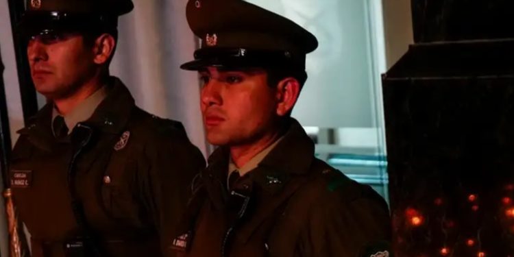 Chile: continúa intensa búsqueda de asesinos de 3 policías