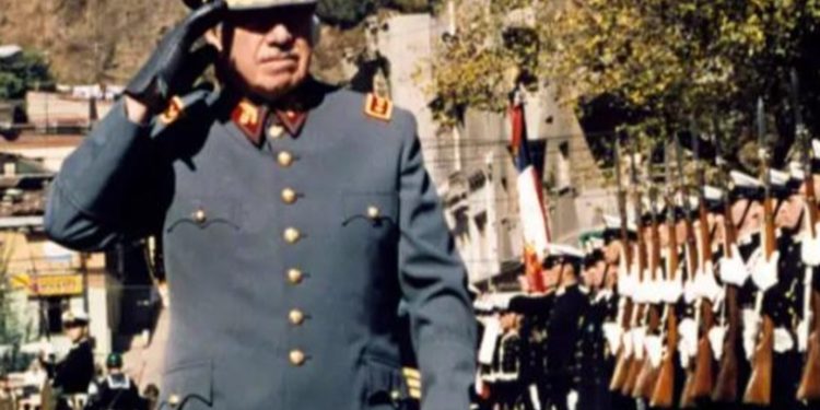 Chile extraditará a Italia a tres exagentes de Pinochet