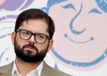 Chile llama a consultas a su embajador en Venezuela