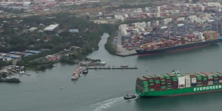 China critica 'coerción' de EE. UU. a Latinoamérica