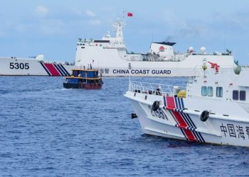 China dice que EE.UU. no tiene derecho a interferir en sus disputas con Filipinas