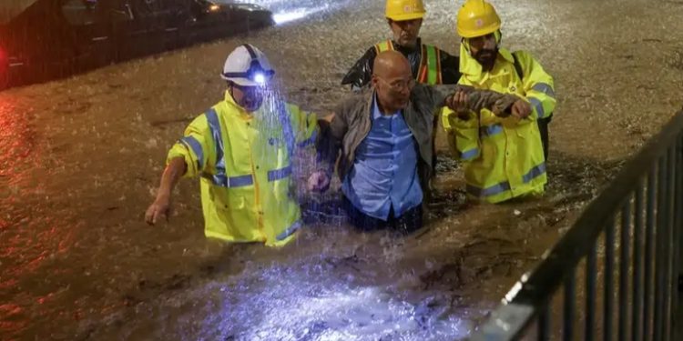 China: más de 1,5 millones de damnificados por inundaciones