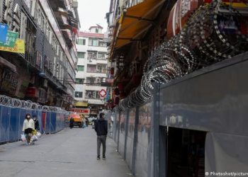 China reabre sus fronteras pero el COVID cambió su vida para siempre