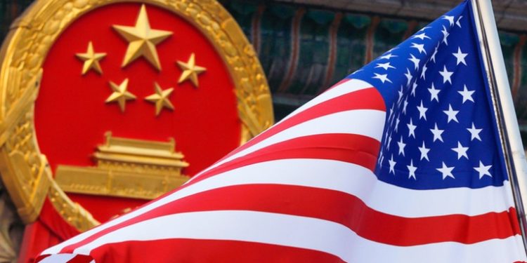 China sanciona 12 empresas y 10 altos ejecutivos de EE.UU.